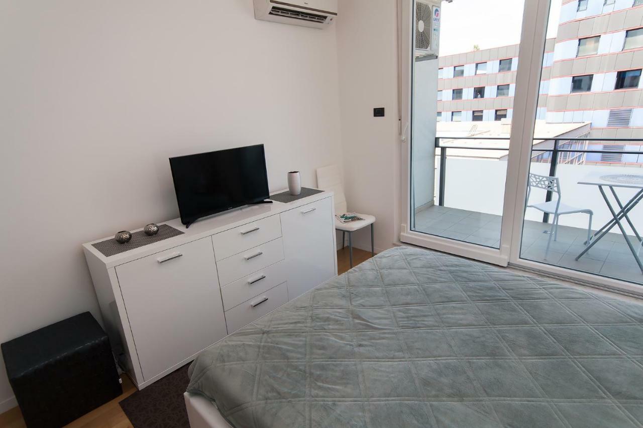 Апартаменти Studio Apartman Bella Загреб Екстер'єр фото