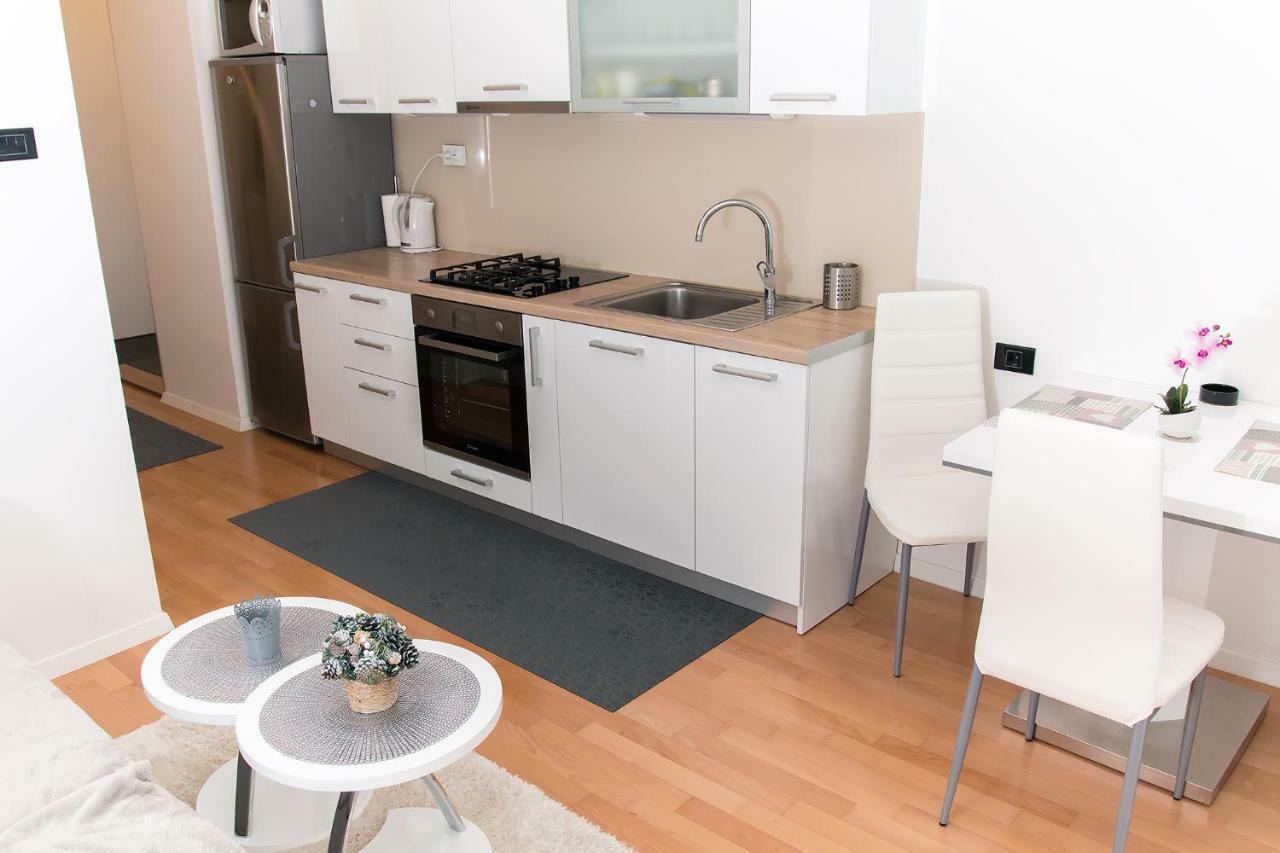 Апартаменти Studio Apartman Bella Загреб Екстер'єр фото